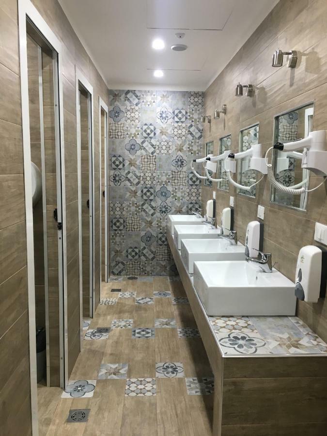 Quarto Quádruplo com Banheiro Compartilhado